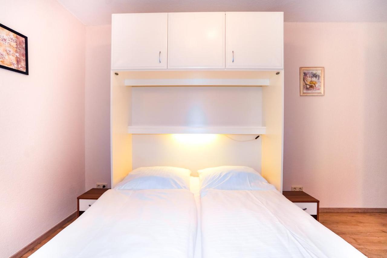 Fewo Am Meer, Mit Schwimmbad Und Sauna Apartment Timmendorfer Strand Exterior photo
